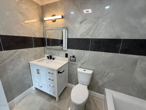 81 Morris Road Schenectady NY 12304