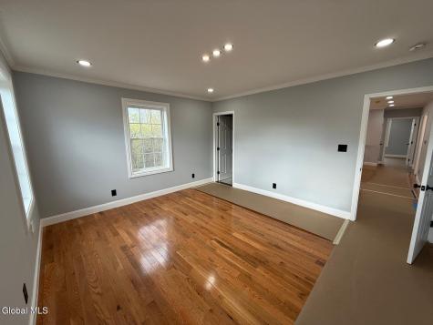 81 Morris Road Schenectady NY 12304