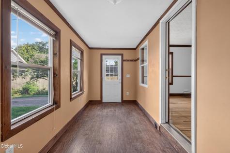 317 Vley Road Schenectady NY 12302