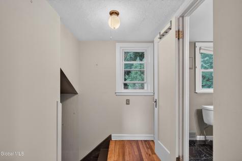 317 Vley Road Schenectady NY 12302