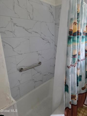 5514 E Woodlawn Place Utica NY 13403