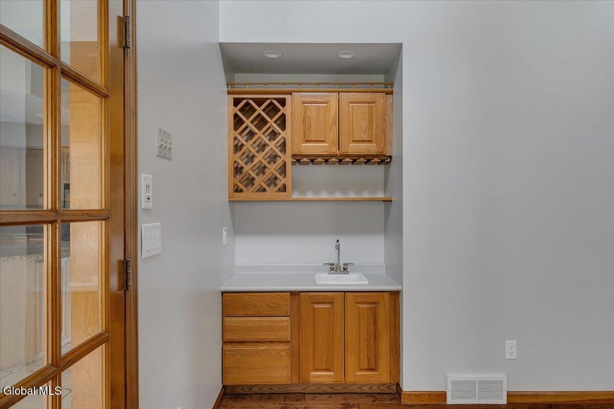1306 Putnam Road Schenectady NY 12306