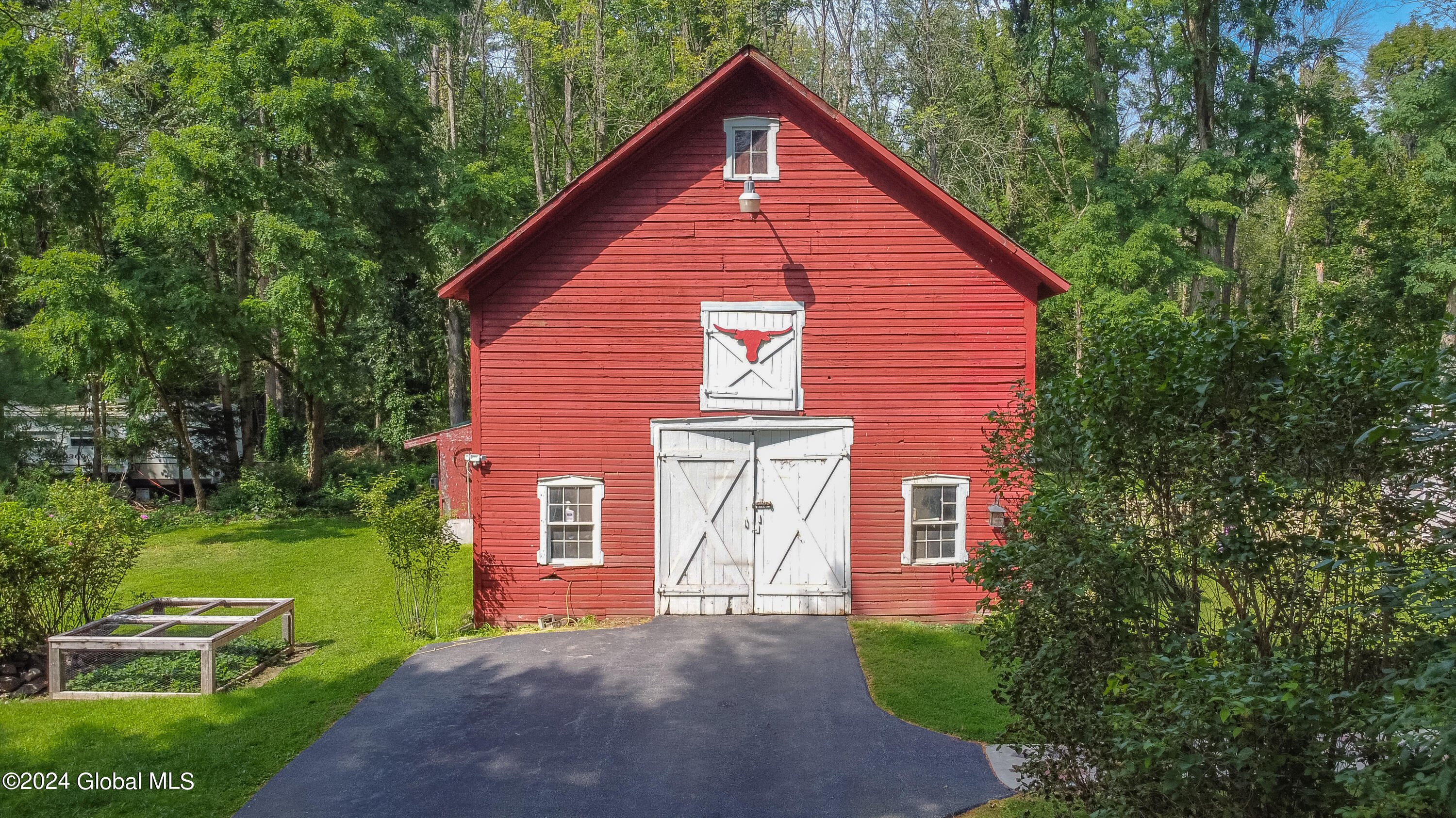 65 Kaydeross Avenue Saratoga Springs NY 12866