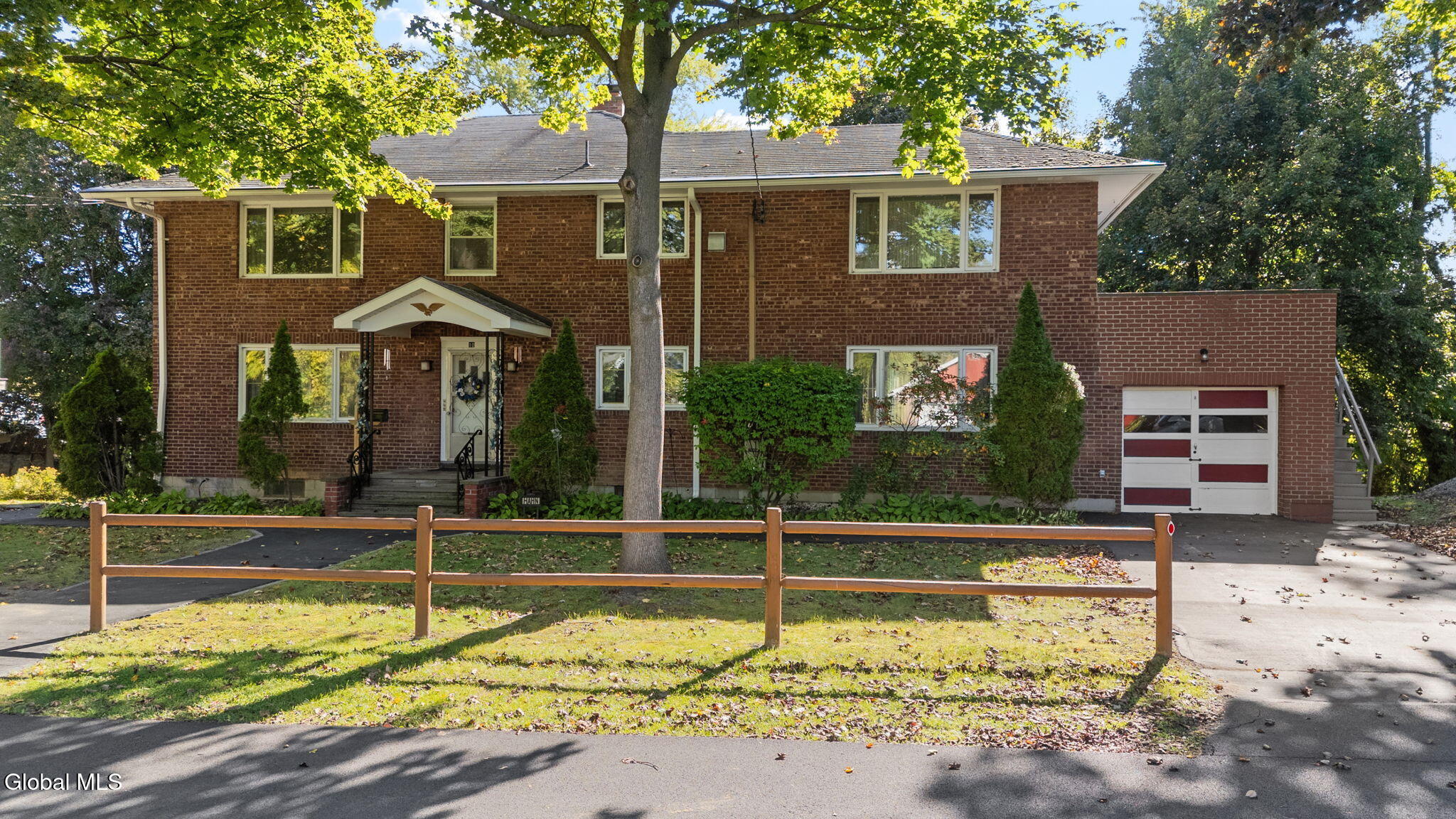 10 Pine Street Albany NY 12203