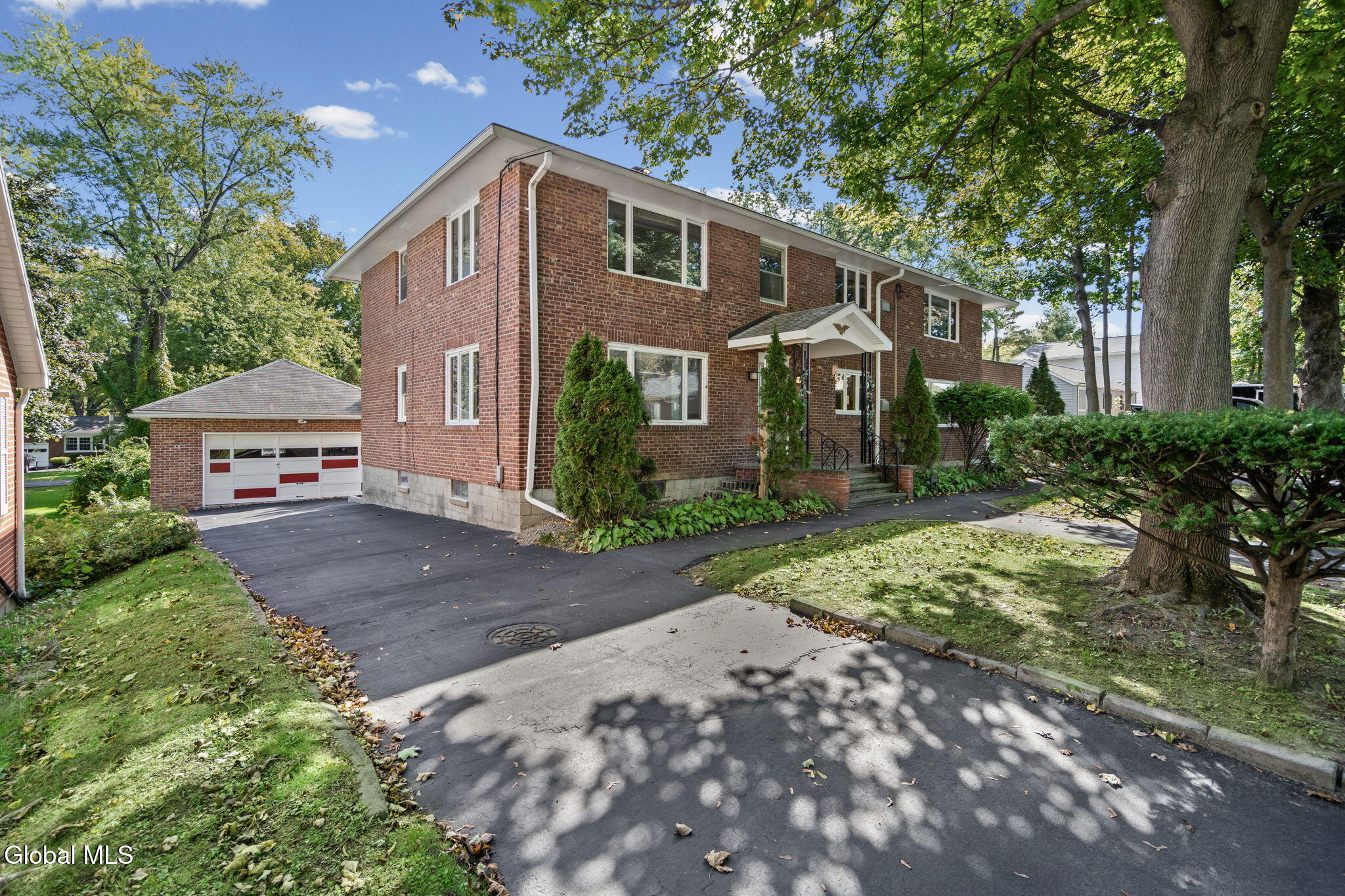 10 Pine Street Albany NY 12203
