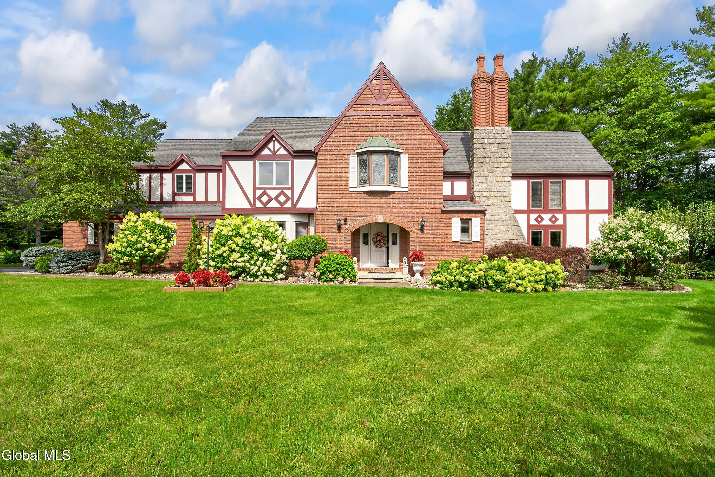 1 Milan Court Niskayuna NY 12309