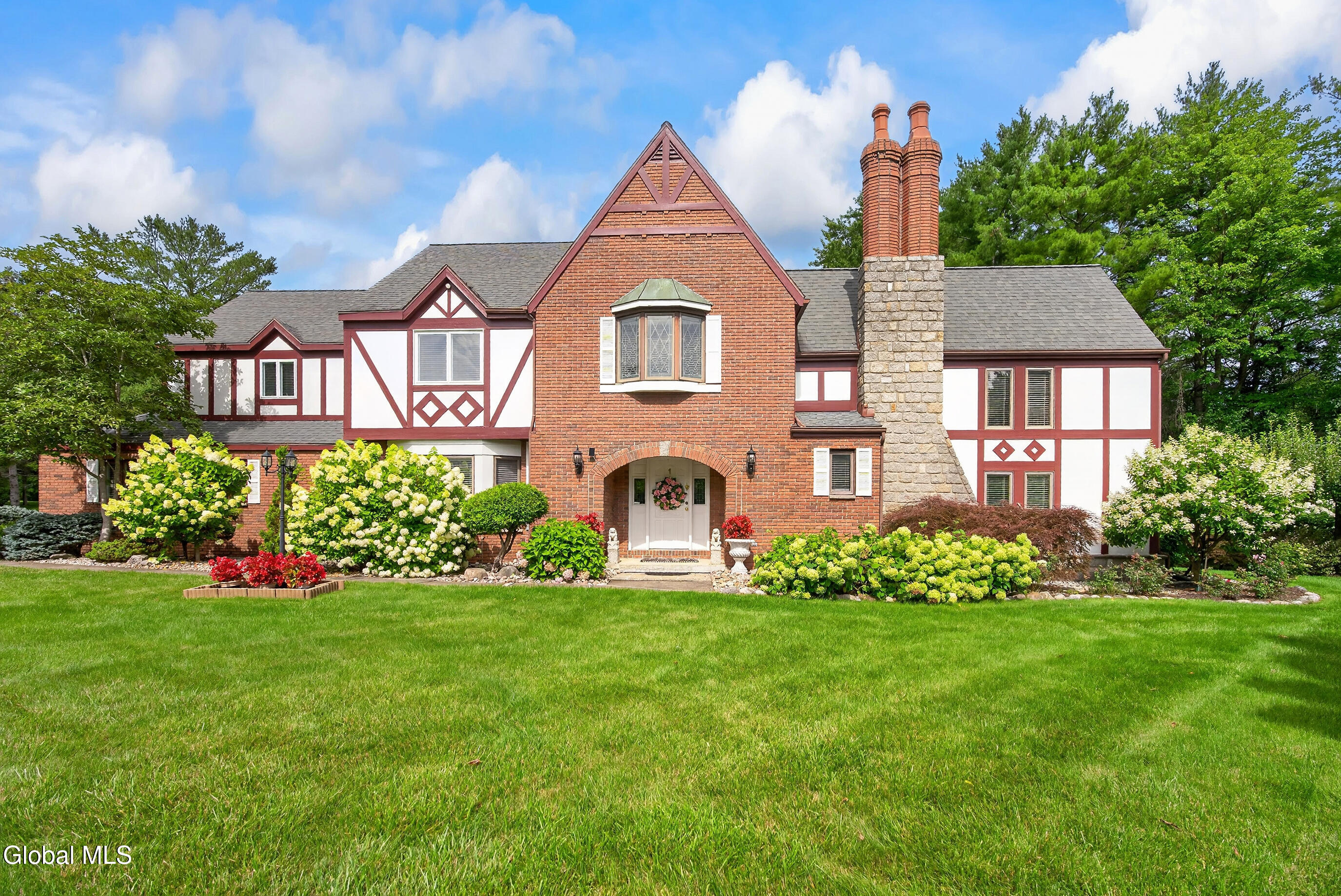 1 Milan Court Niskayuna NY 12309