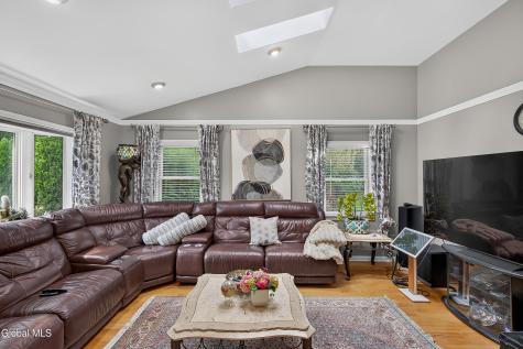 1 Milan Court Niskayuna NY 12309