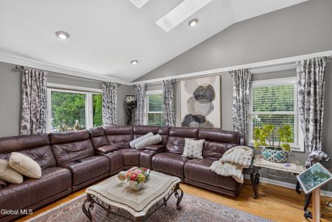 1 Milan Court Niskayuna NY 12309