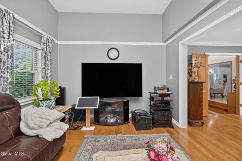 1 Milan Court Niskayuna NY 12309