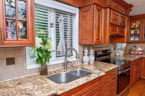 1 Milan Court Niskayuna NY 12309