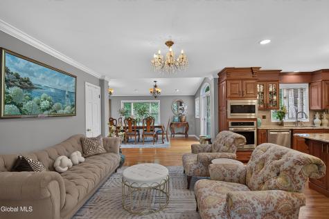1 Milan Court Niskayuna NY 12309
