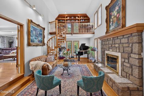 1 Milan Court Niskayuna NY 12309