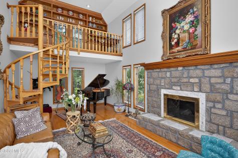 1 Milan Court Niskayuna NY 12309