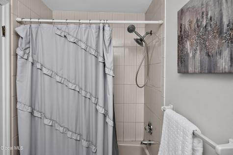 1 Milan Court Niskayuna NY 12309