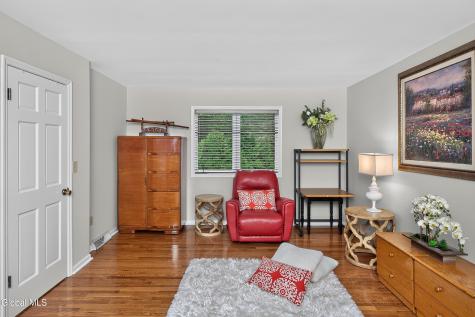 1 Milan Court Niskayuna NY 12309
