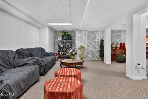 1 Milan Court Niskayuna NY 12309