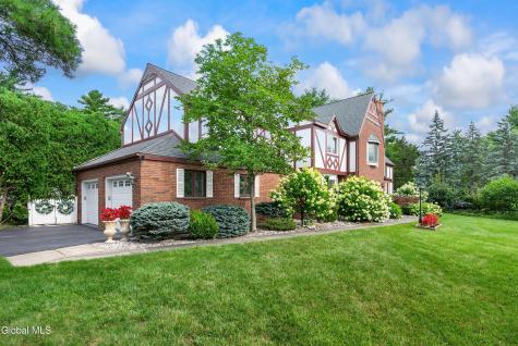 1 Milan Court Niskayuna NY 12309