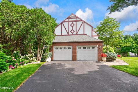 1 Milan Court Niskayuna NY 12309