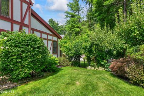 1 Milan Court Niskayuna NY 12309