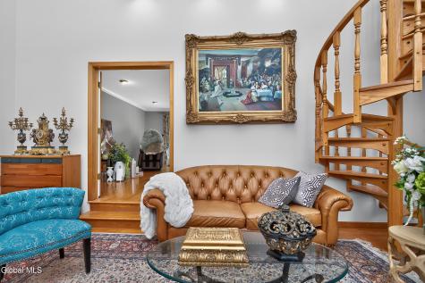 1 Milan Court Niskayuna NY 12309