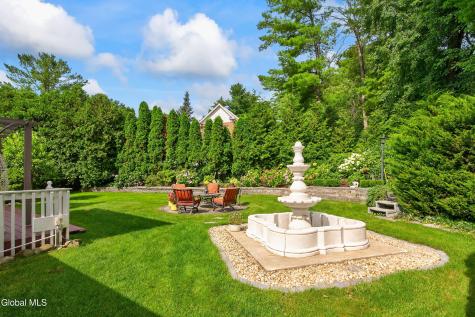 1 Milan Court Niskayuna NY 12309