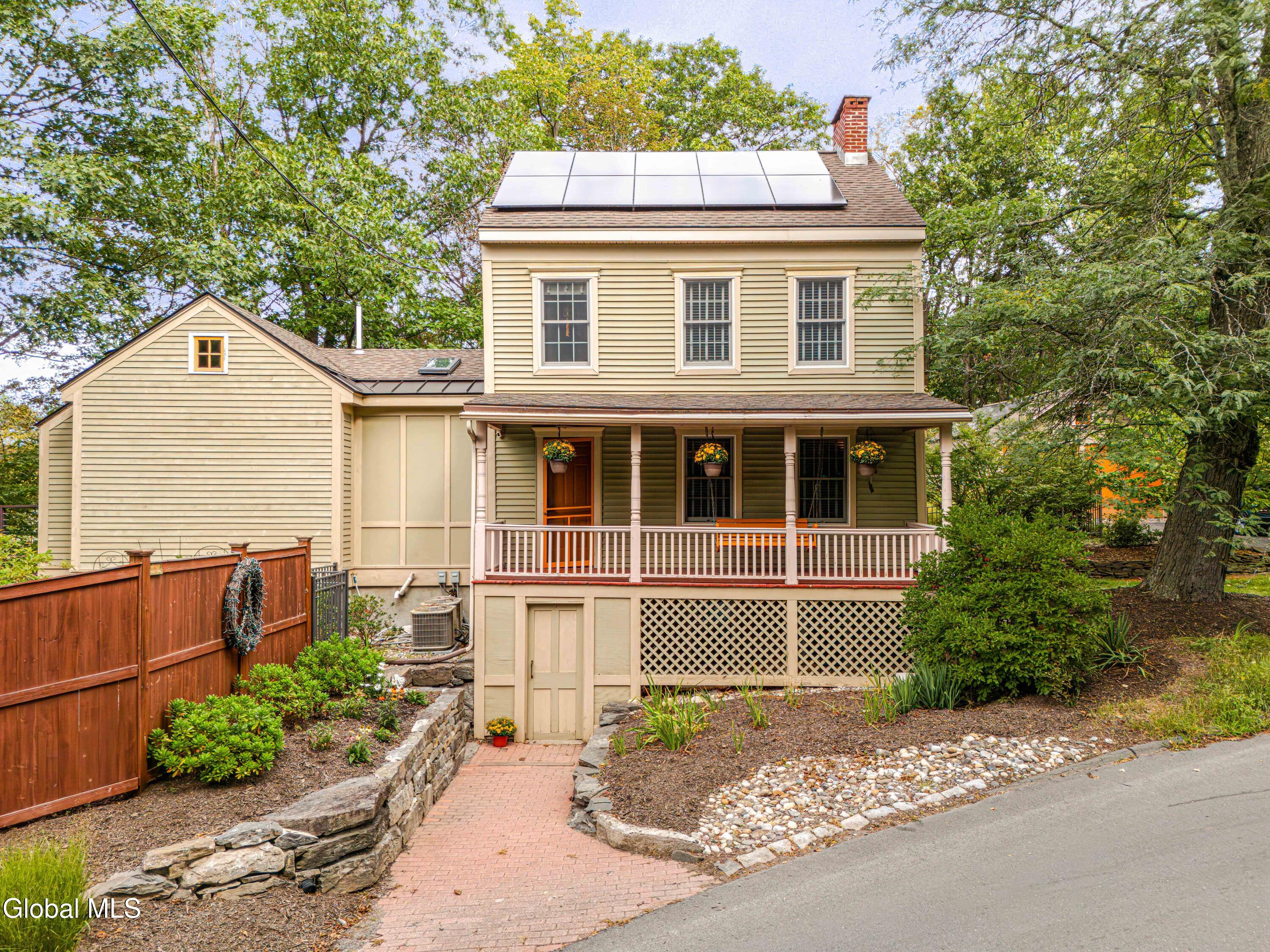 19 Linden Avenue Troy NY 12180