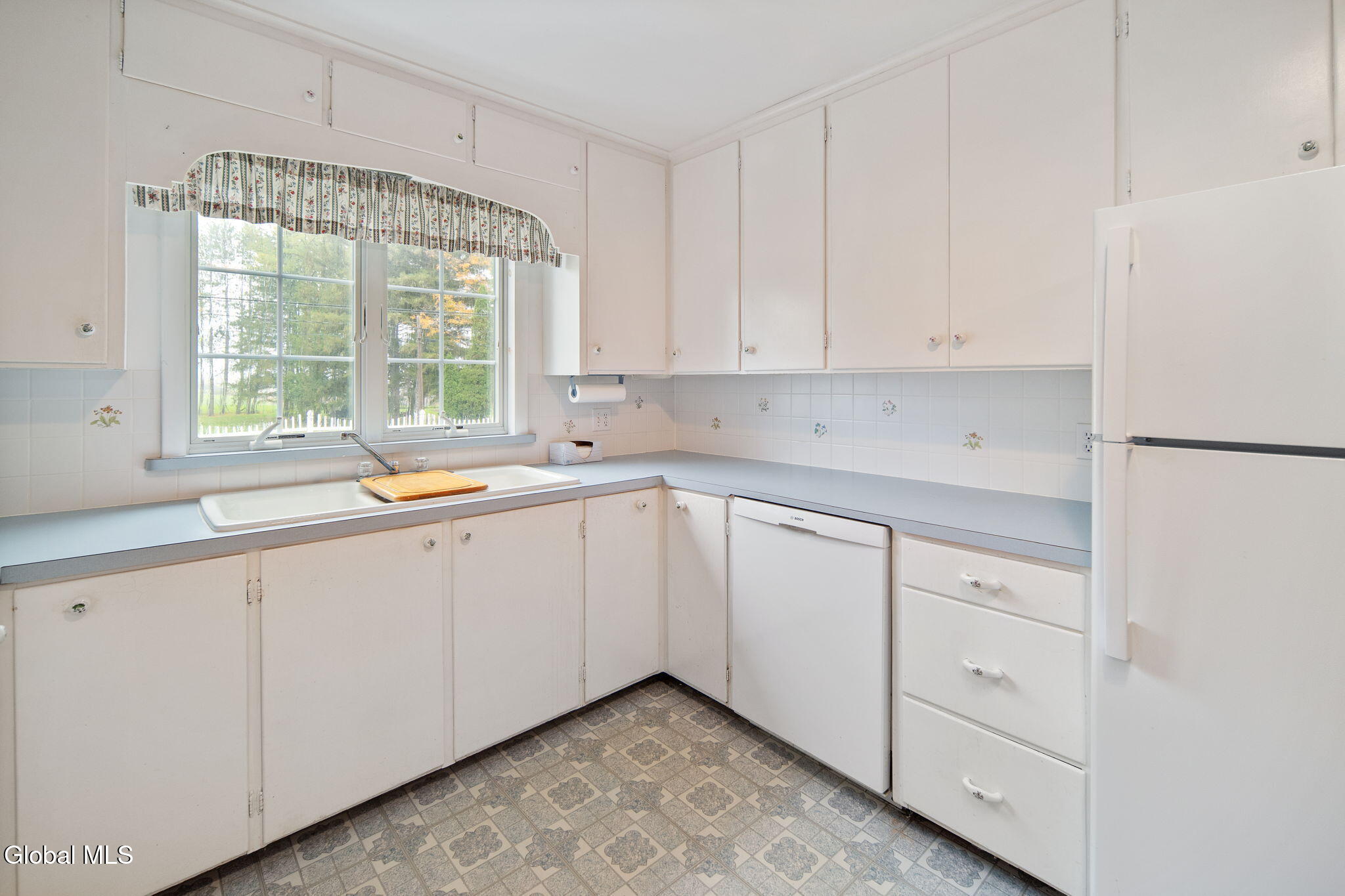 1237 Old Trail Road Fonda NY 12068