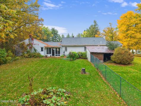 1237 Old Trail Road Fonda NY 12068