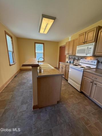 5827 State Highway 30 Amsterdam NY 12010