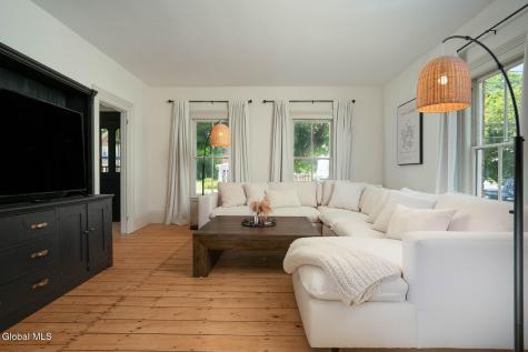 8 North Park Street Cambridge NY 12816