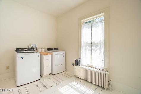 8 North Park Street Cambridge NY 12816