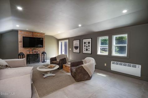 8 North Park Street Cambridge NY 12816