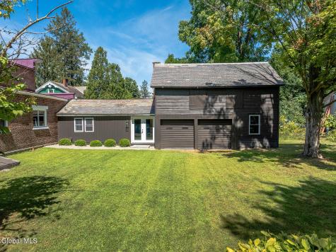 8 North Park Street Cambridge NY 12816