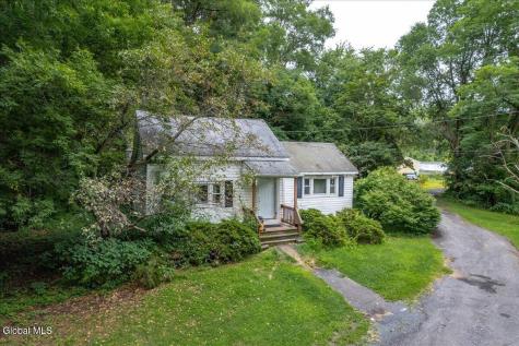 4070 River Road Niskayuna NY 12309