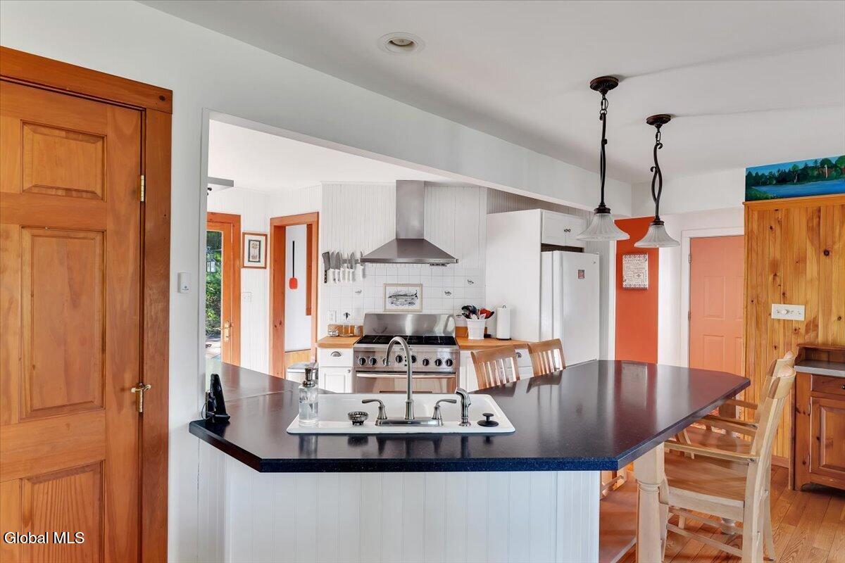 2412 New York 43 Averill Park NY 12018