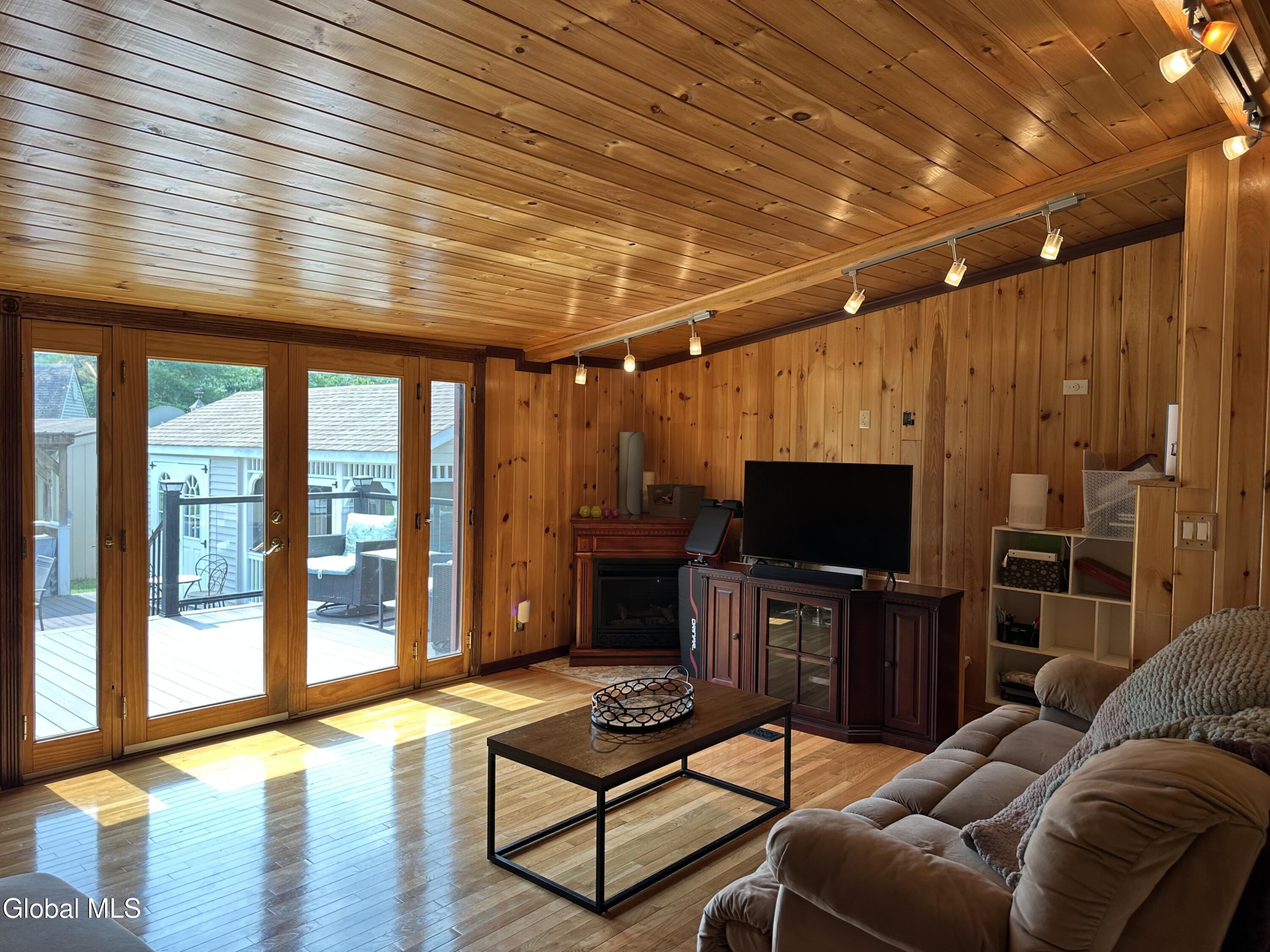 1505 U.s. 20 New Lebanon NY 12125
