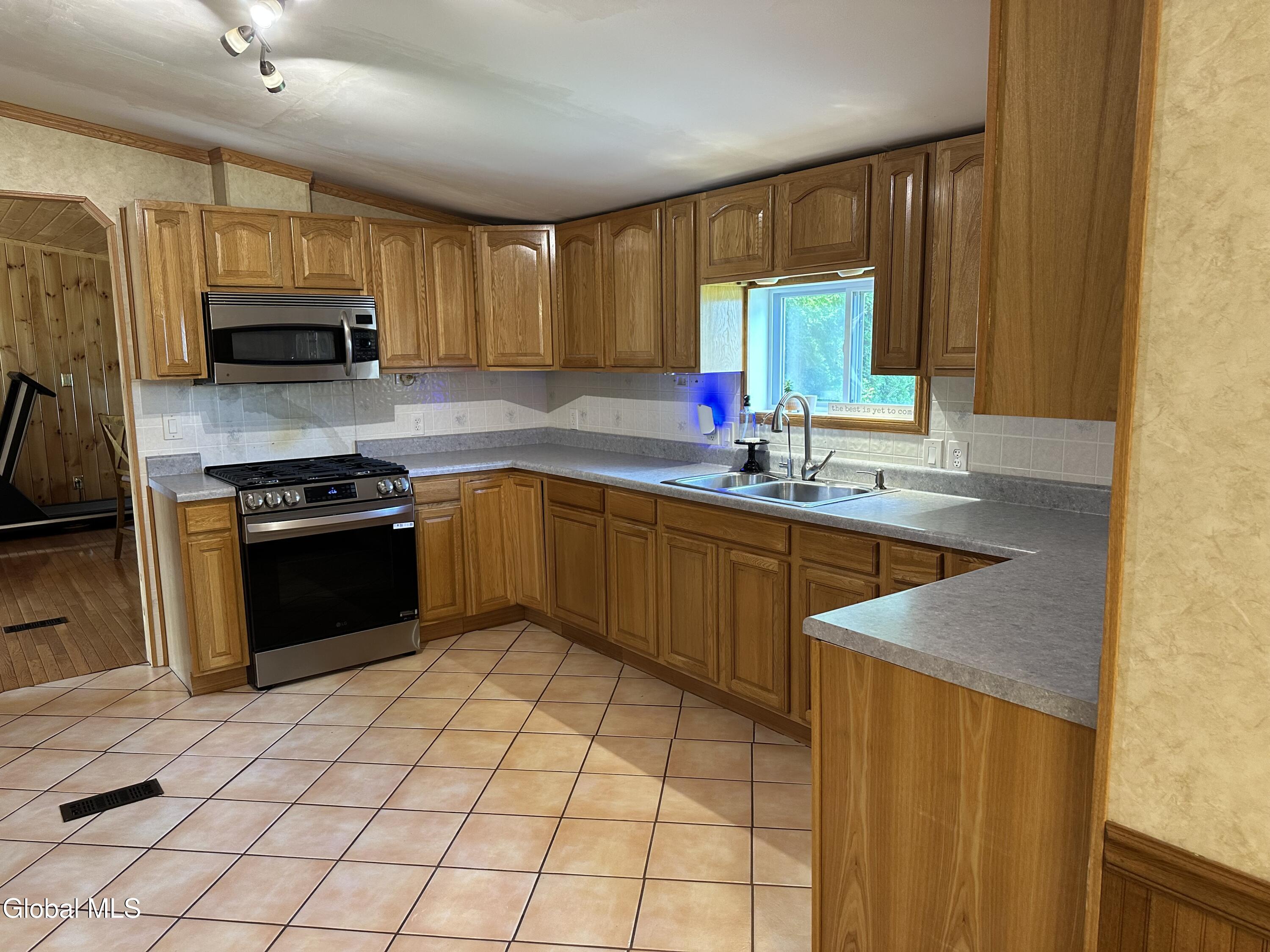 1505 U.s. 20 New Lebanon NY 12125