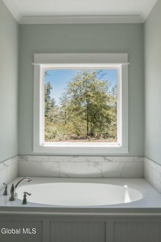 20 Hidden Pond Way Gansevoort NY 12831