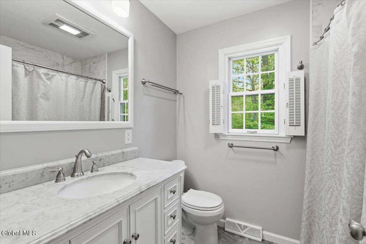 13 Sky Hollow Drive Menands NY 12204