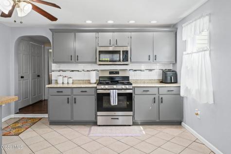1321 Helderberg Avenue Schenectady NY 12306