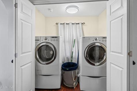 1321 Helderberg Avenue Schenectady NY 12306
