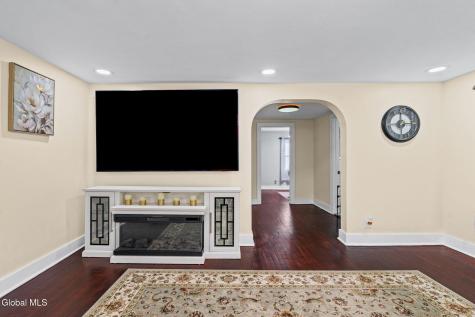 1321 Helderberg Avenue Schenectady NY 12306