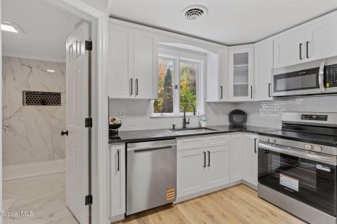 158 Lincoln Avenue Albany NY 12205