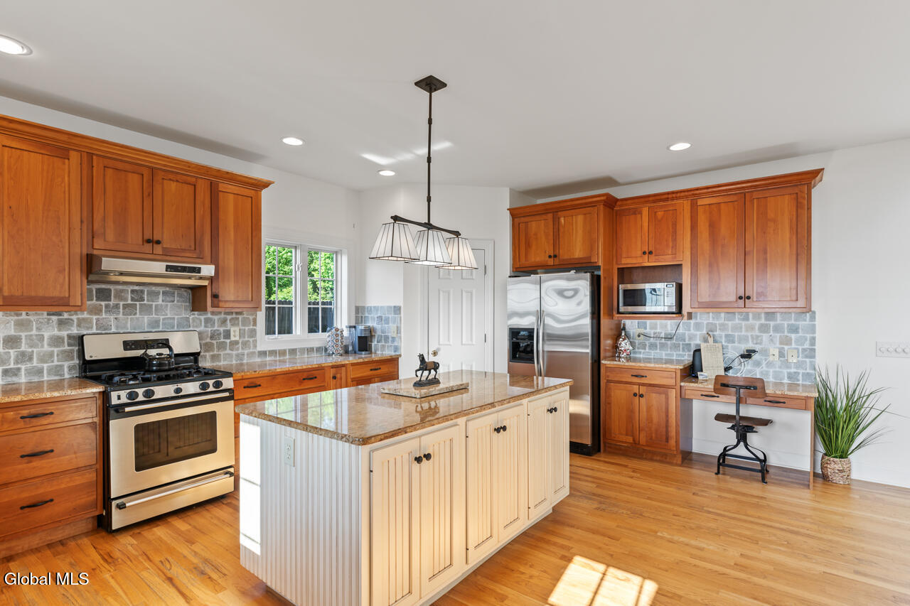 2 Leeward Lane Saratoga Springs NY 12866