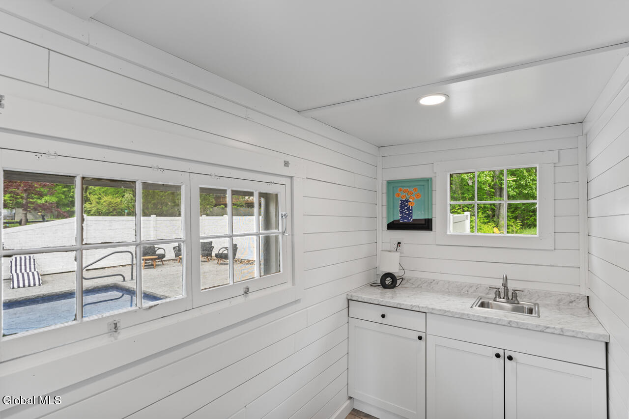 2 Leeward Lane Saratoga Springs NY 12866
