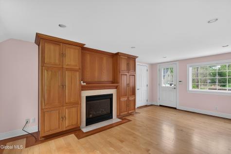2 N Helderberg Parkway Slingerlands NY 12159