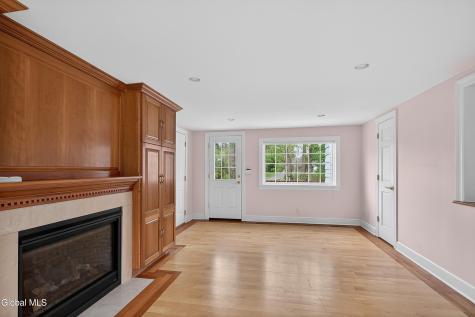 2 N Helderberg Parkway Slingerlands NY 12159