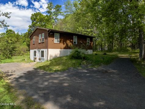 1631 S Old Post Road Castleton On Hudson NY 12033