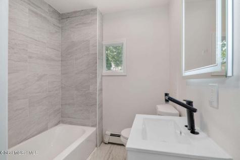 22 Fairlawn Avenue Albany NY 12203